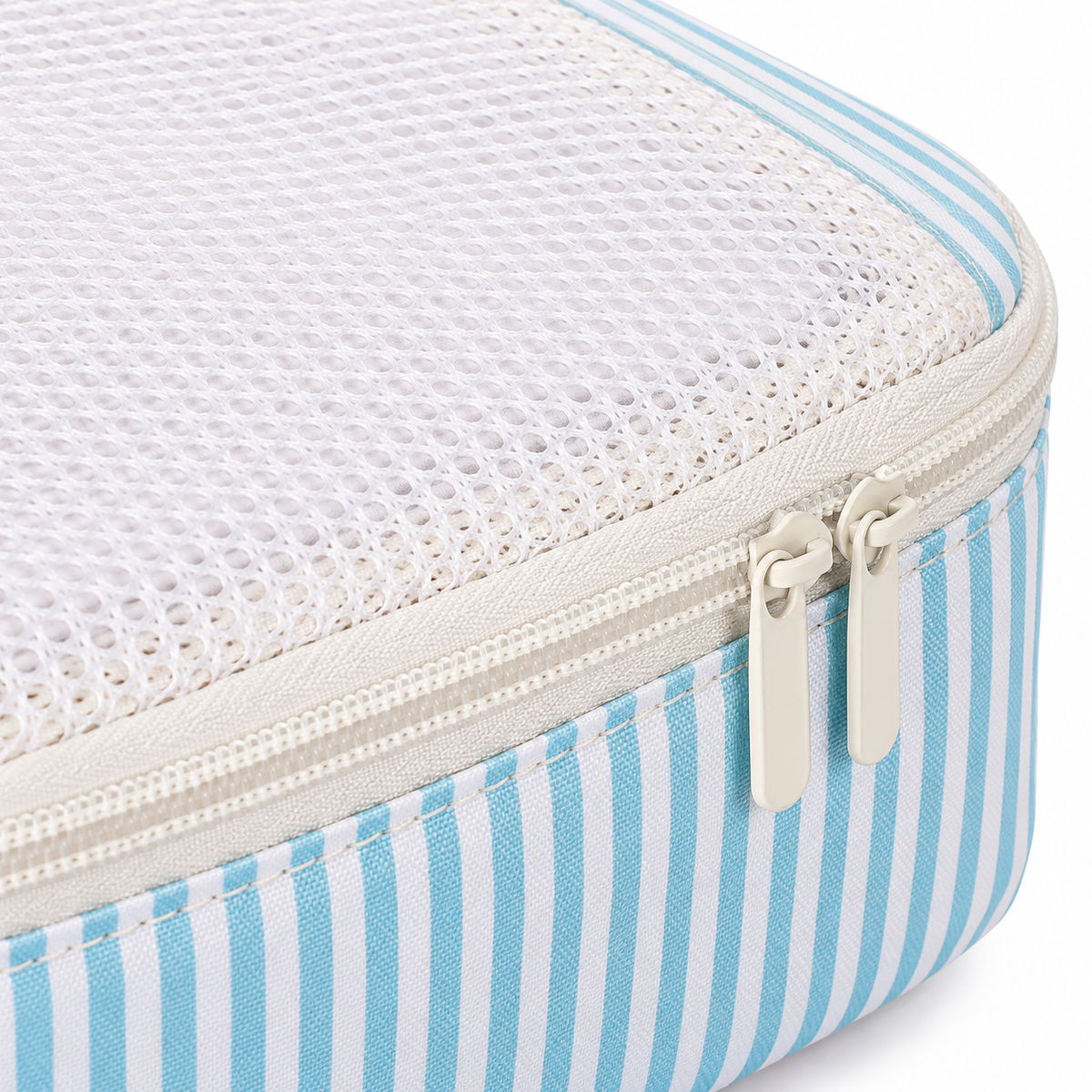Packing Cubes — detail view