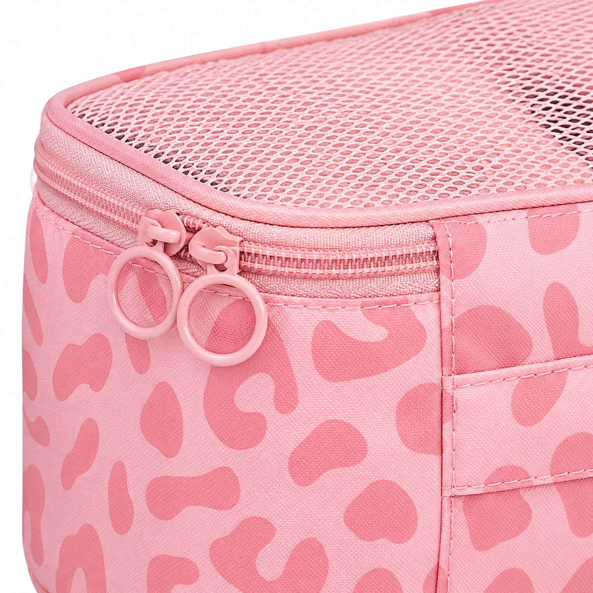 Packing Cubes — detail view
